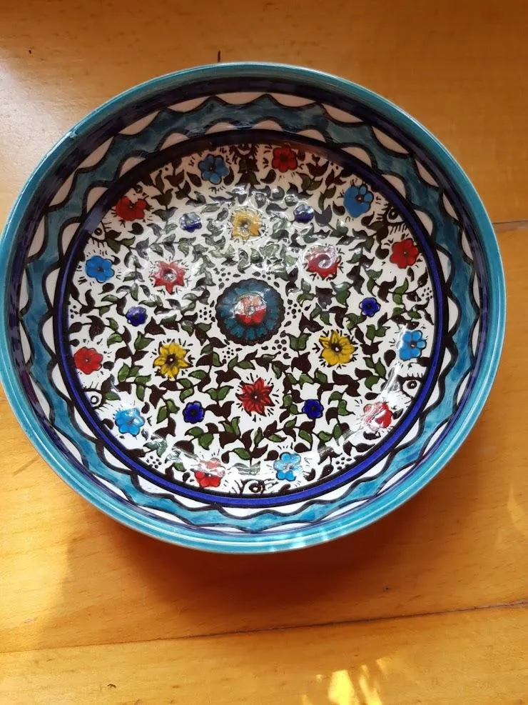 Armenian ceramic bowls for serving or decoration.