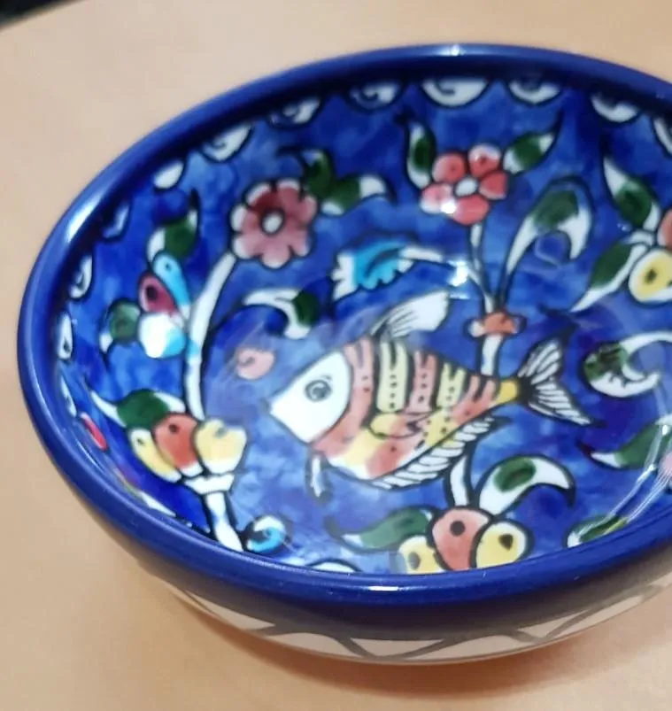 Armenian ceramic bowls for serving or decoration.