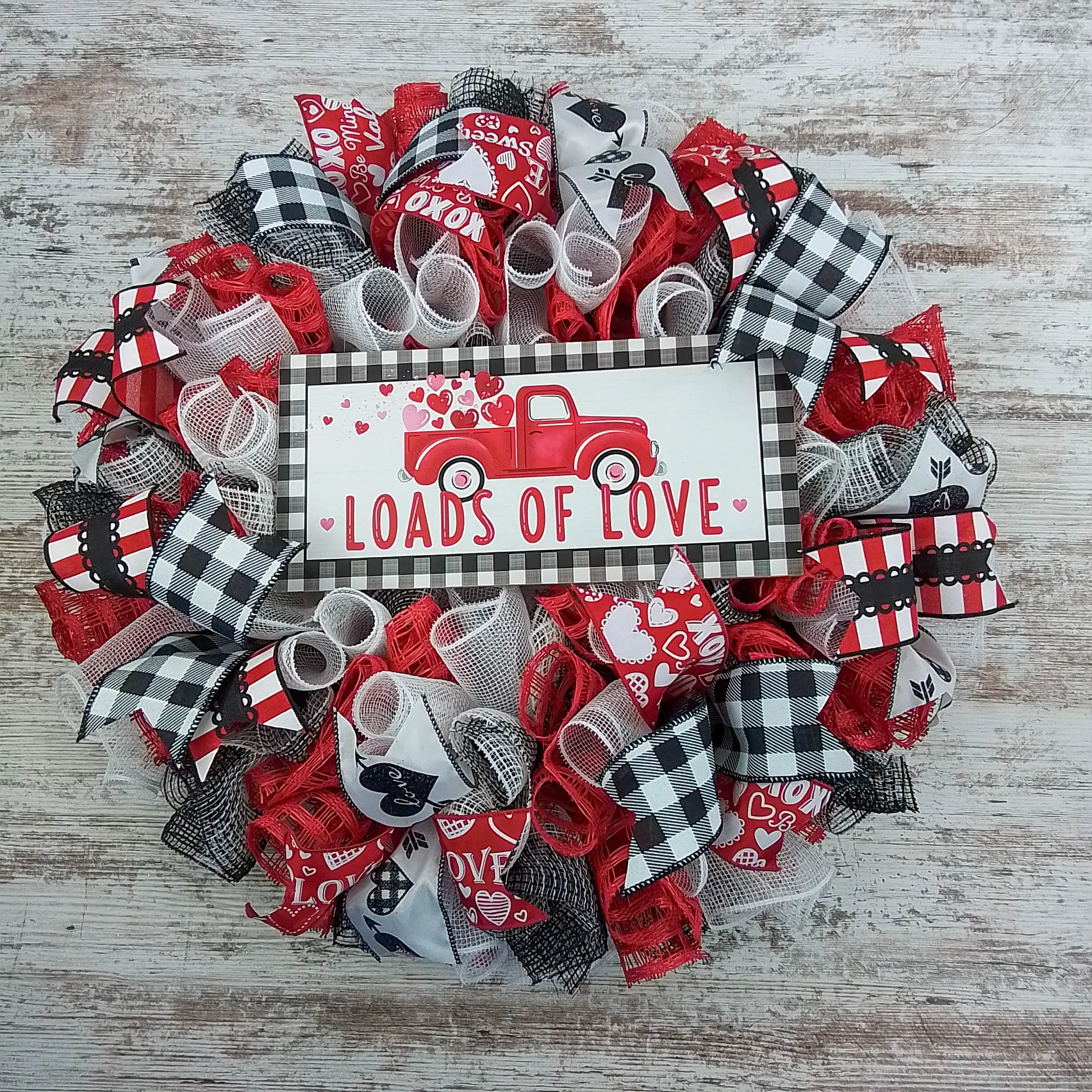 Buffalo Plaid Valentines Wreath - Loads of Love - Valentine's Day Decor