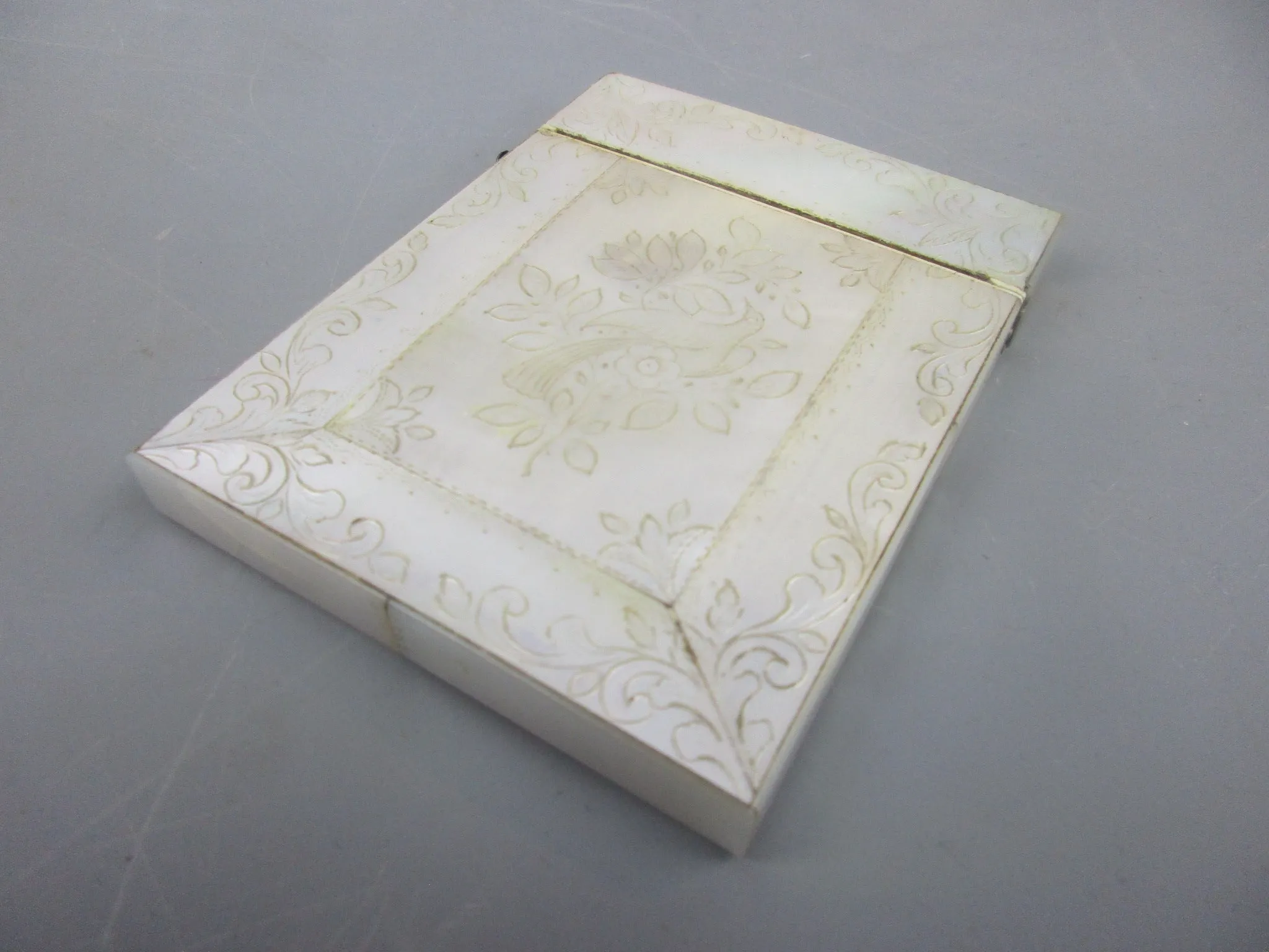 Hand Carved Mother Of Pearl Card Case With Floral Decoration Antique Edwardian c1910