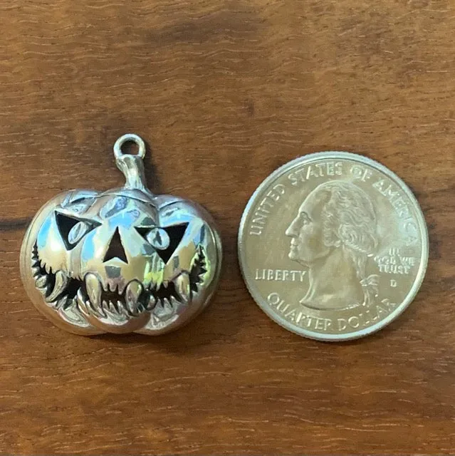 Jack O' Lantern Pendant