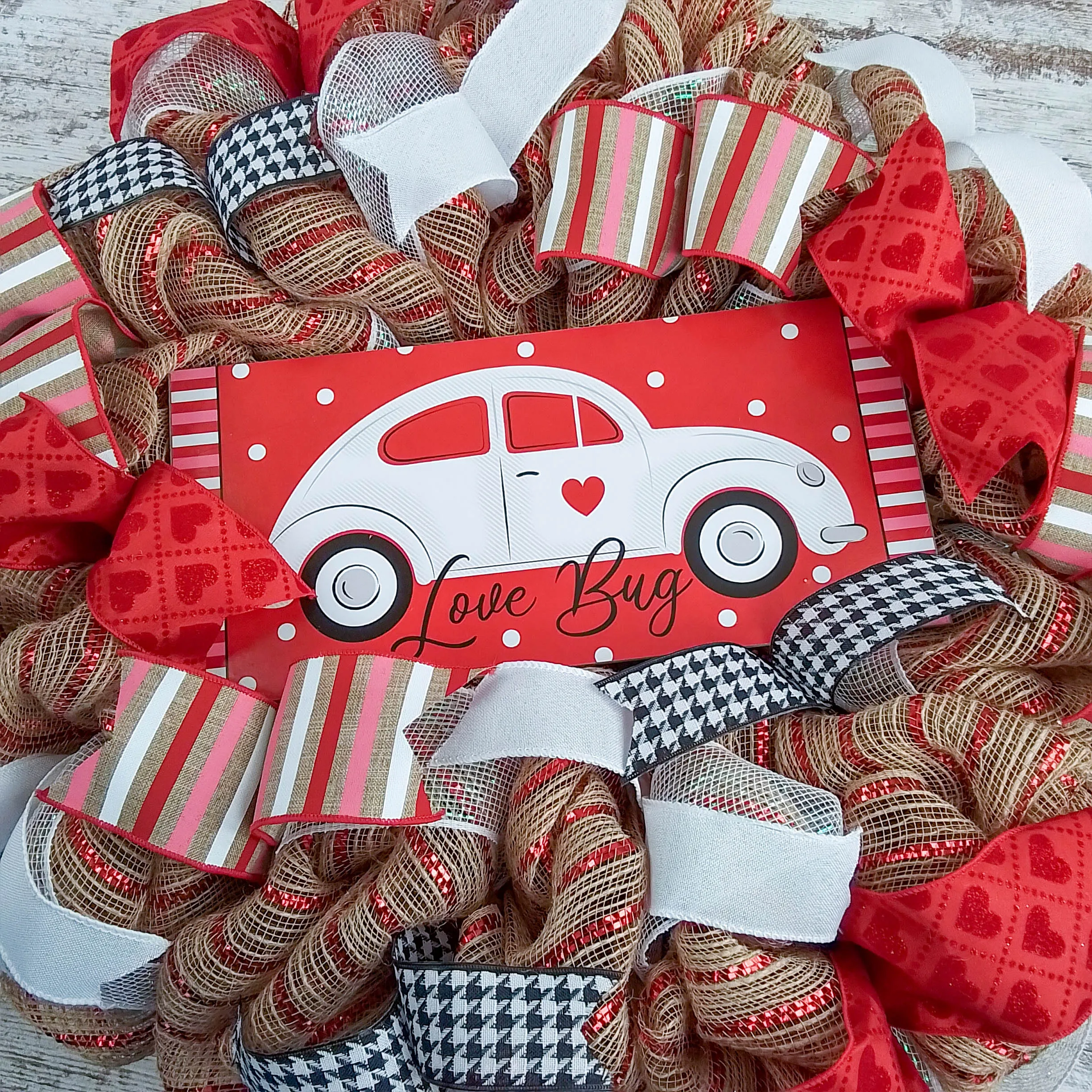 Love Bug Valentine's Wreath - Valentine's Day Decor