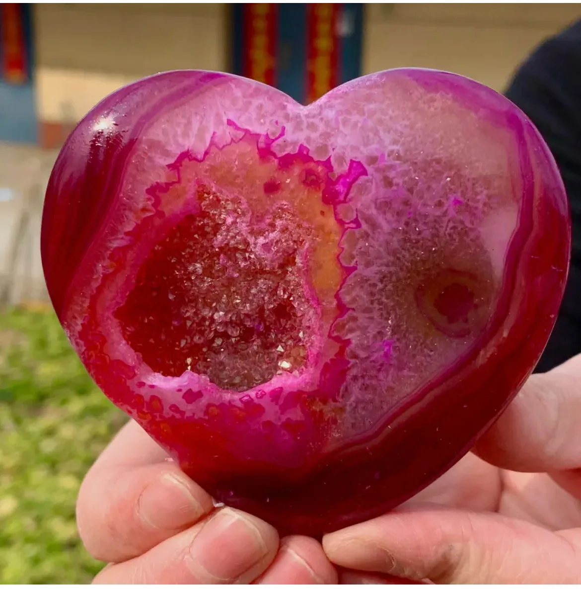 Natural agate crystal Heart Druzy